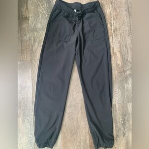 Athleta girl black active pant size 8-10